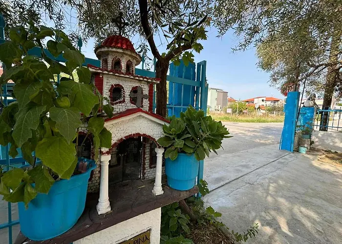 Island Apartment