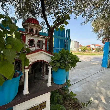 Island Apartment